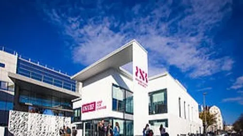 L’école dijonnaise BSB va de nouveau accueillir des réfugiés 